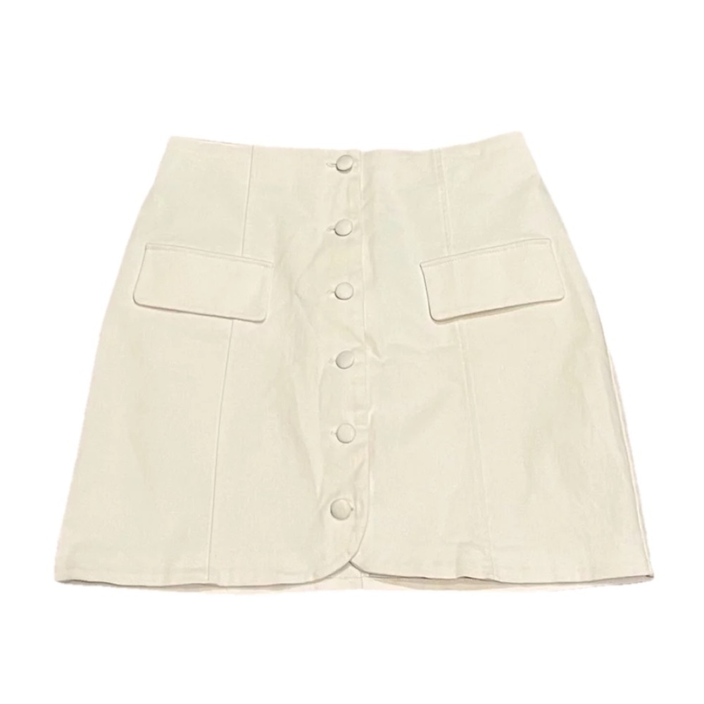 NEW Francesca’s Alya Button Front A Line Off White High Rise Mini Skirt Medium